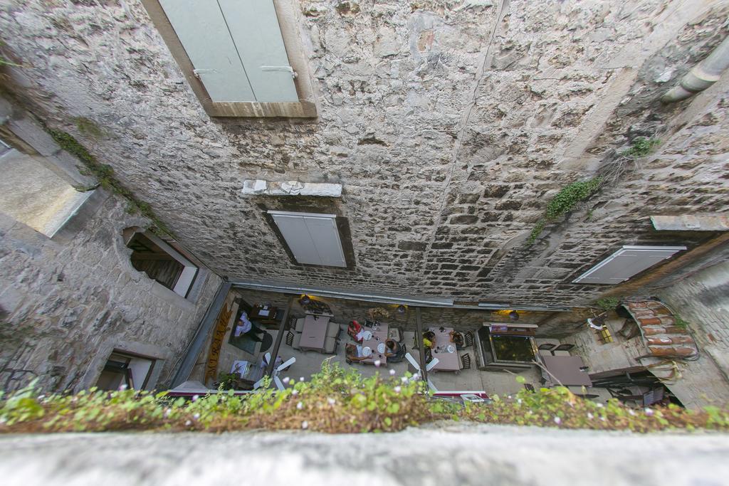 City Hostel Trogir Pokoj fotografie