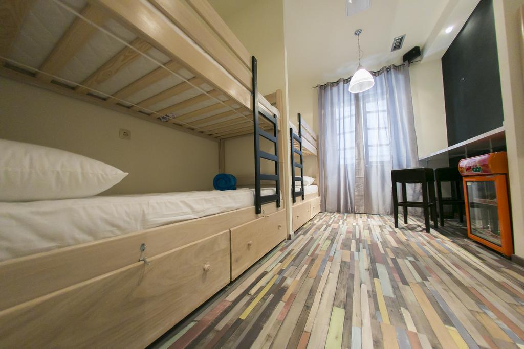 City Hostel Trogir Pokoj fotografie
